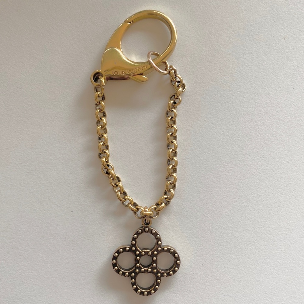 💋Authentic Luis Vuitton Charm customized Bracelet